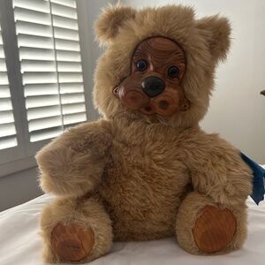 Robert Raikes Kevi Bear